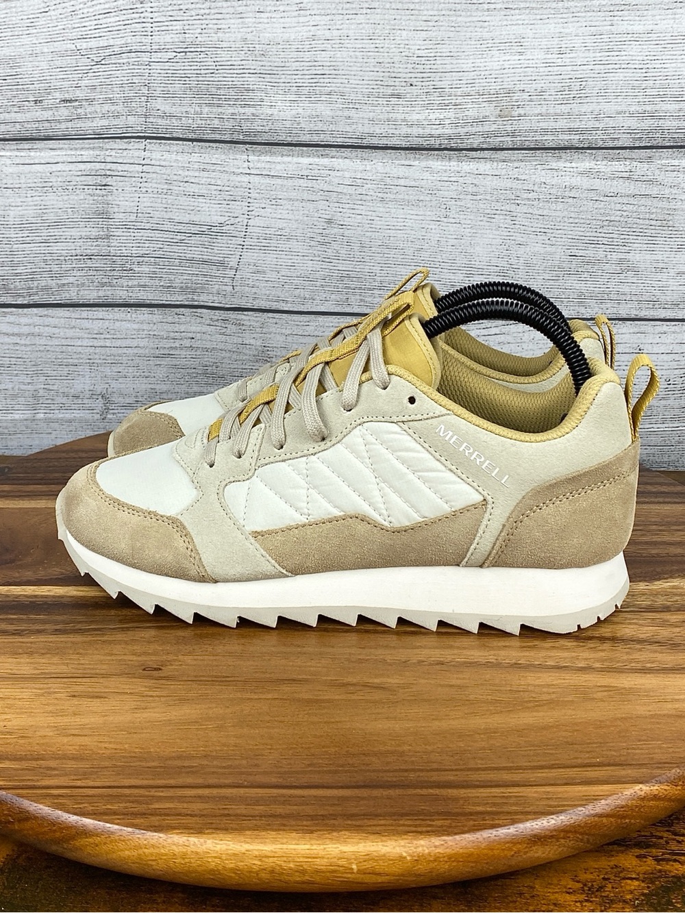 Merrell Alpine Sneaker Oyster Aspen Retro Inspired Lifestyle Shoe Women Size 8.5